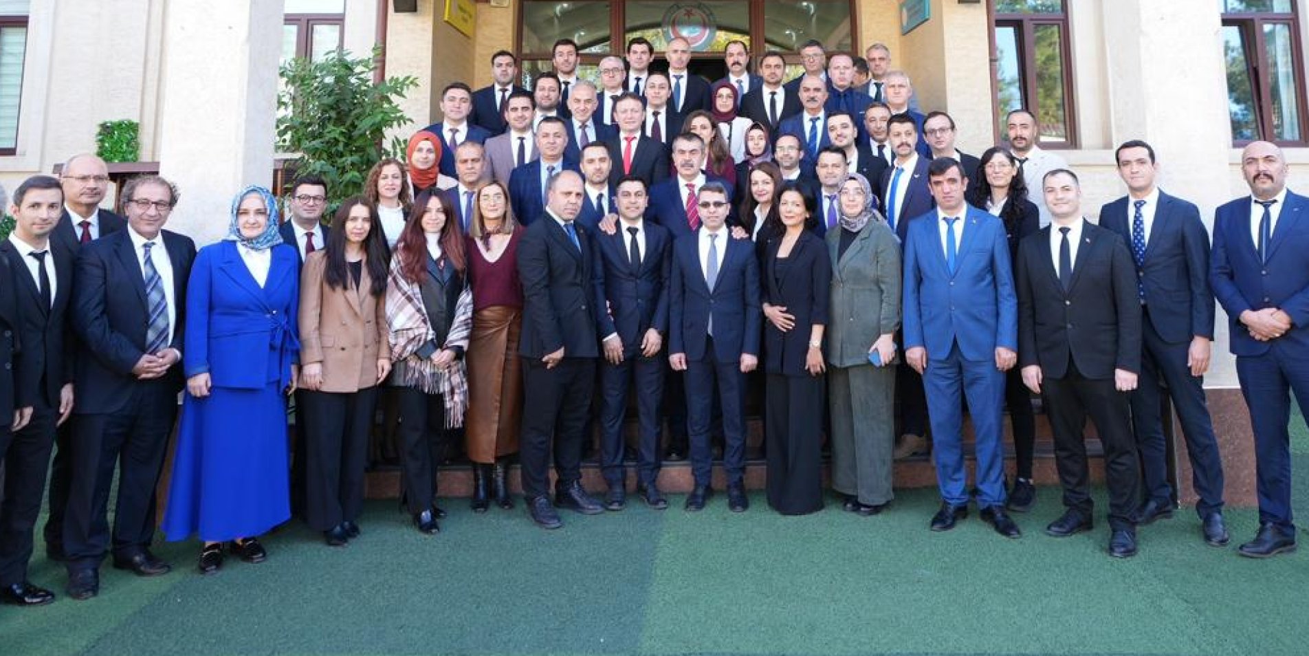 MINISTER TEKİN VISITS TASHKENT TURKISH SCHOOL IN UZBEKISTAN